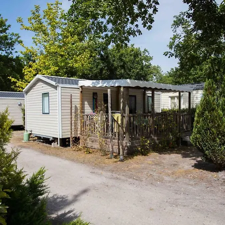 Campsite Domaine Residentiel De Plein Air La Canadienne *