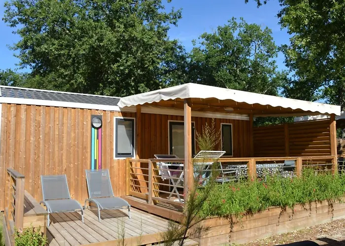 Domaine Résidentiel De Plein Air La Canadienne Camping *